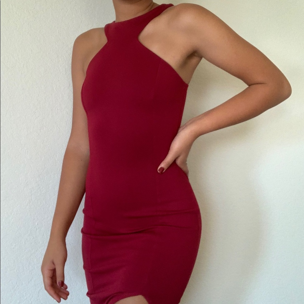 RED THIGH SLIT DRESS - Picture 3 of 4